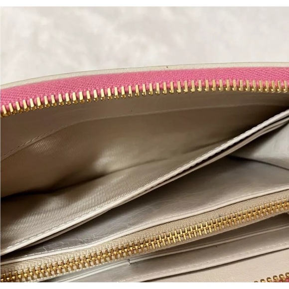 EUC MIU MIU Long Leather Wallet Purse Heart Zip Around Pink Leather Authentic - Picture 9 of 10